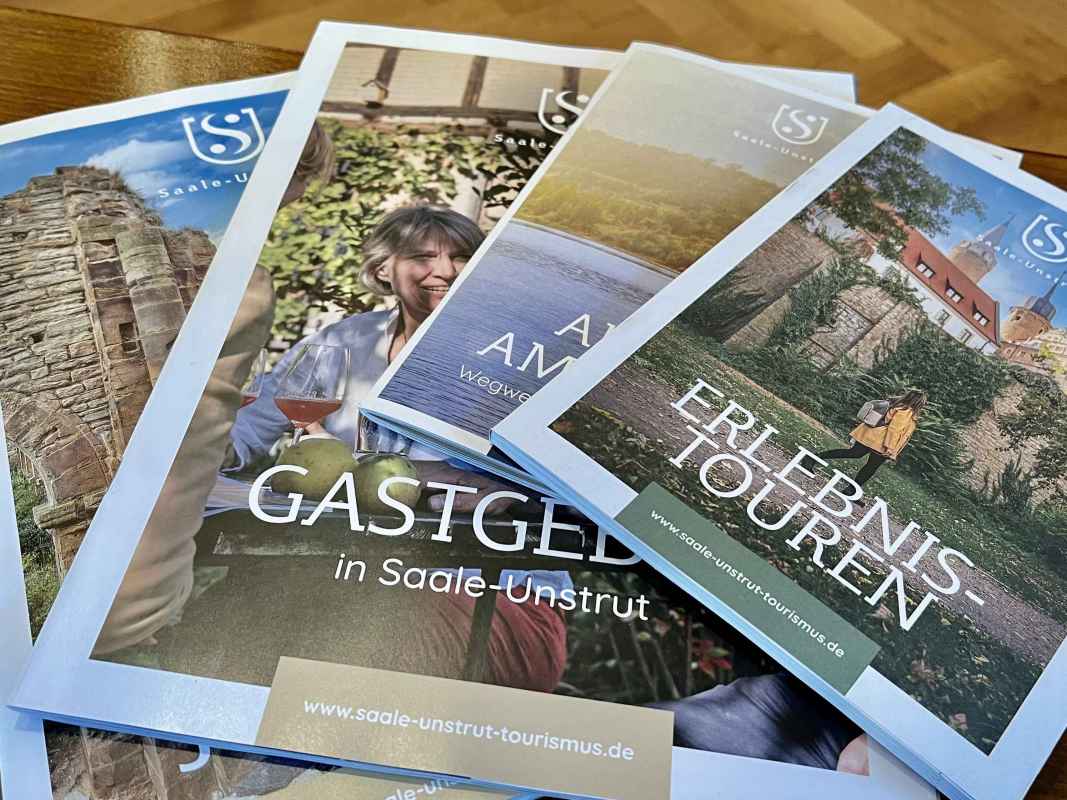 Informationsmaterial des Tourismusverbandes "Saale-Unstrut"